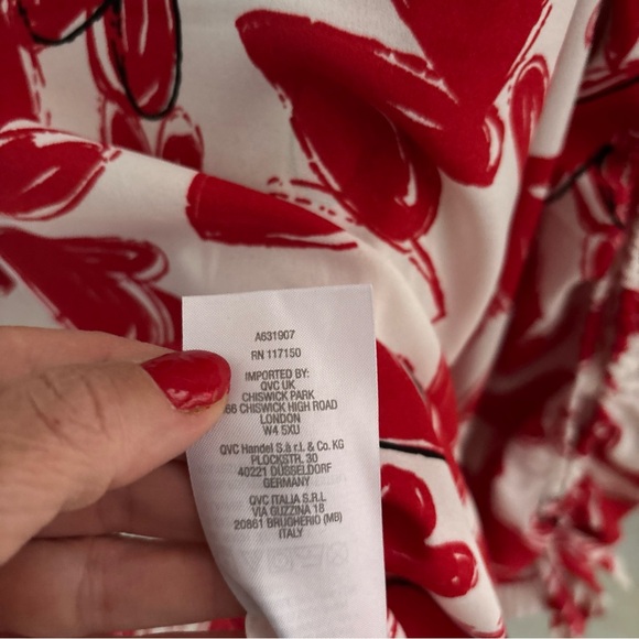 Belle by Kim Gravel White/Red Hearts on Fire V-Neck Ruched Tie Sleeve Blouse - Picture 7 of 13